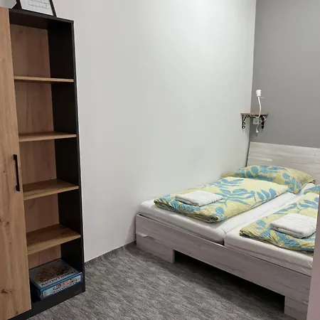 Centr00m Apartman *